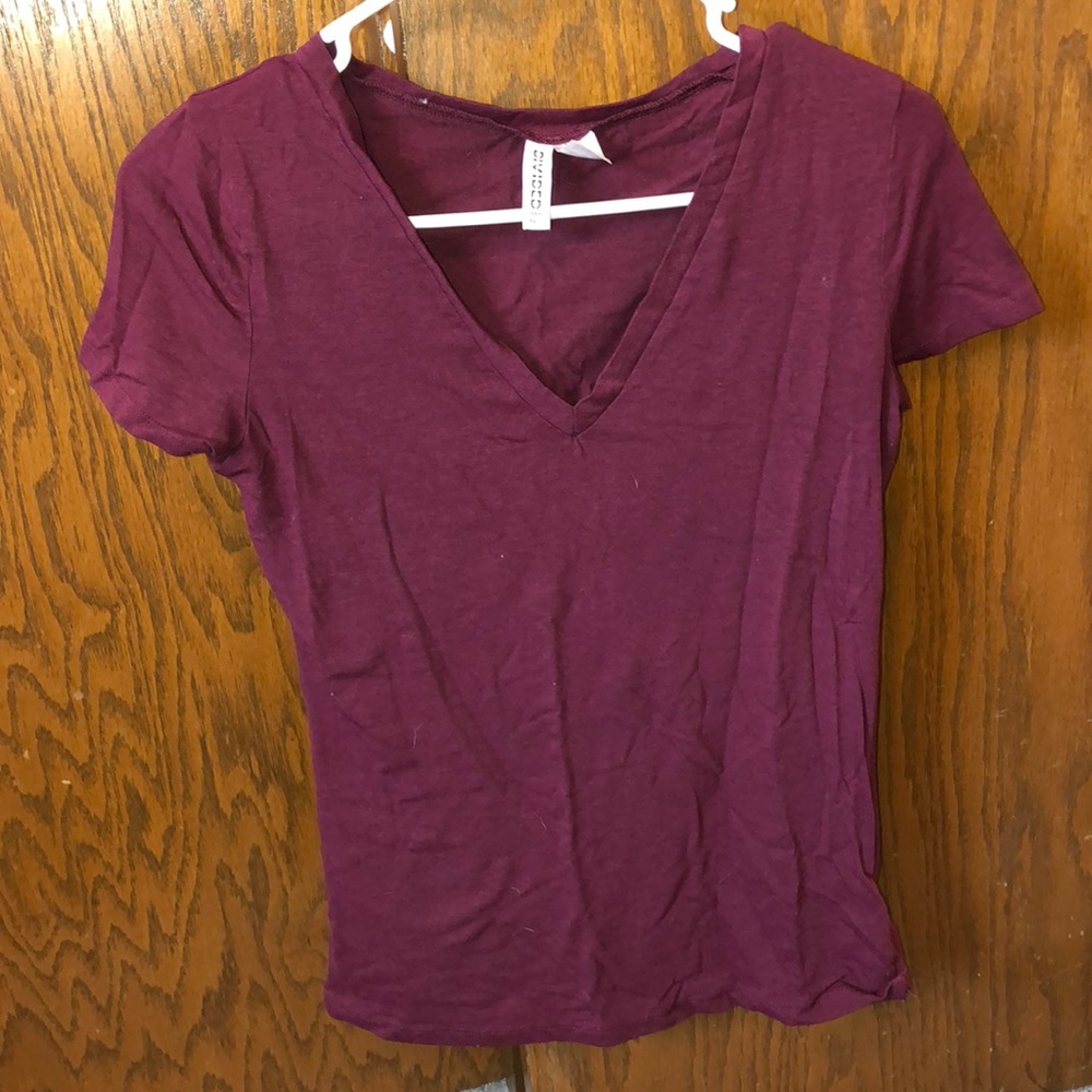 Basic Maroon V Neck